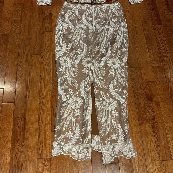 Vintage 80’s style Swiss Lace maxi skirt  and blouse Luxury set - Picture 16 of 17